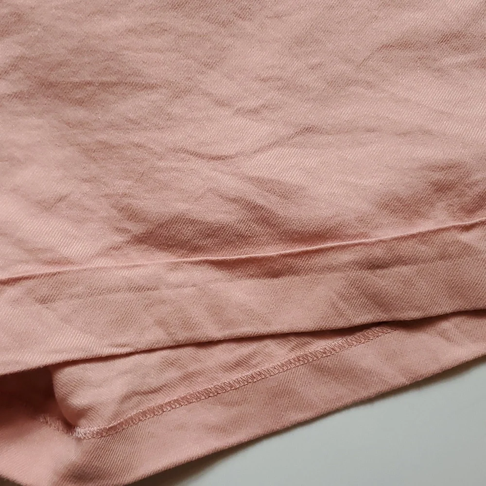 Exprwss Women's Pink Linen Blend Shorts